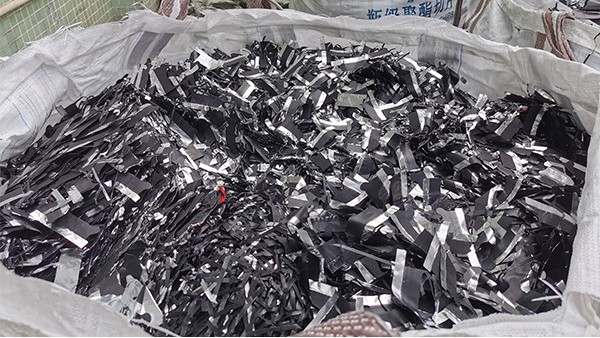 草莓视频久久免费视频回收行业的前景与未来：新能源汽车快速发展带来的飞跃